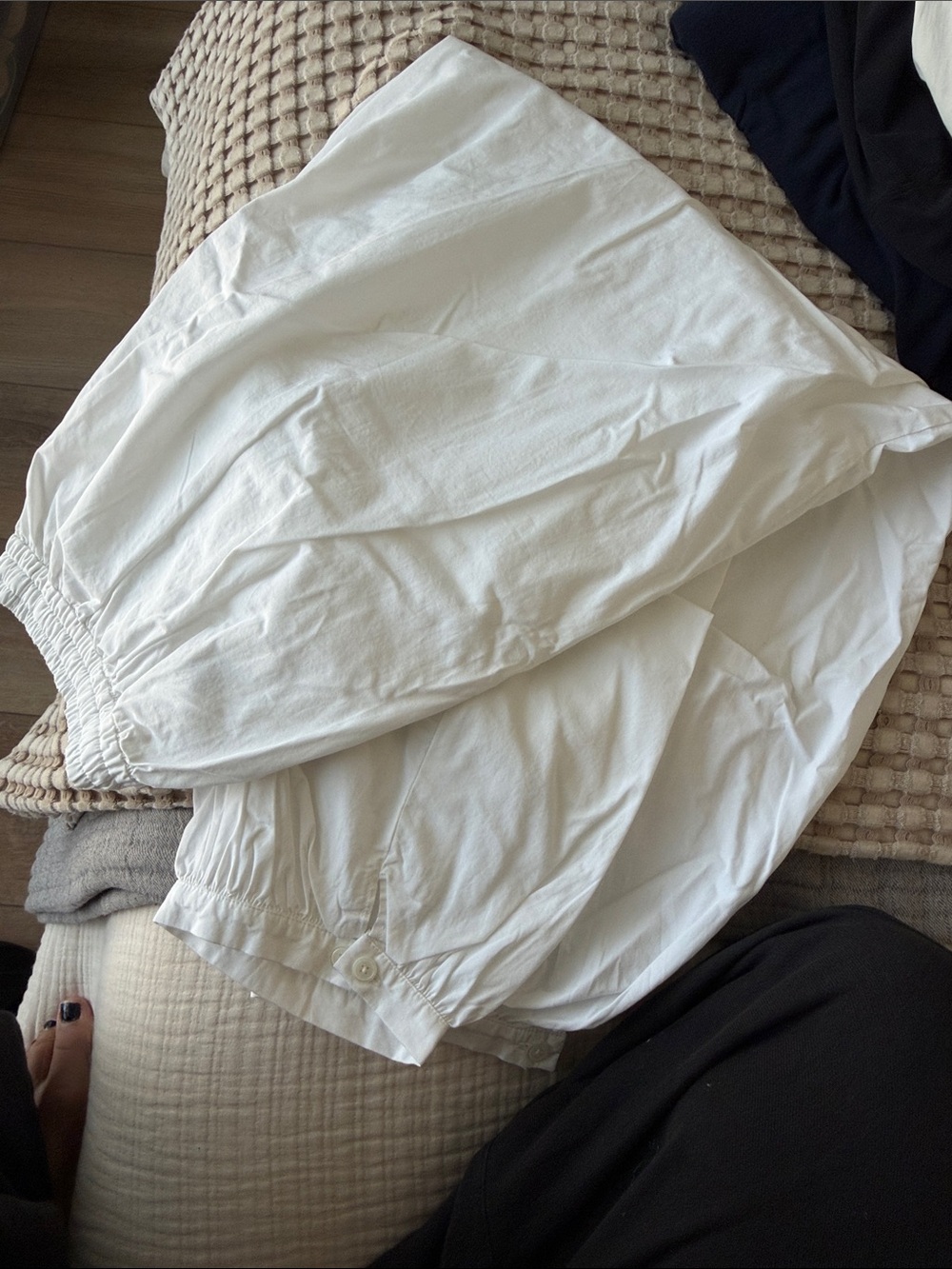 Aritzia Balloon Pants